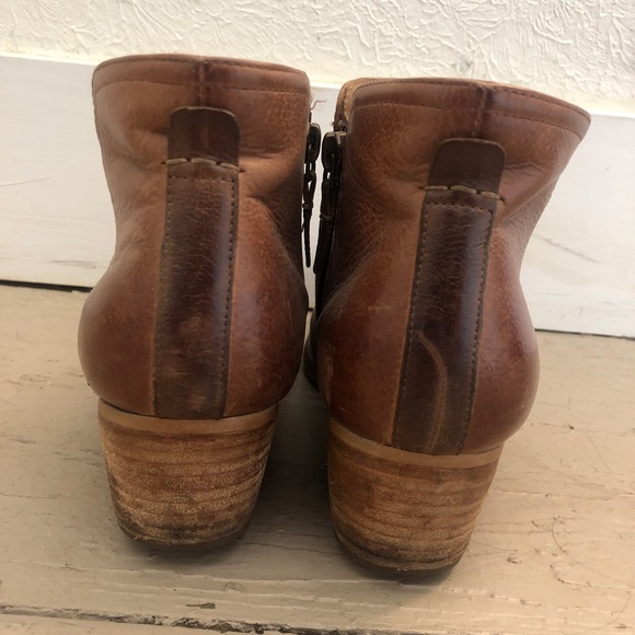 Clarks Tan Leather Ankle Boots - Picture 6 of 8